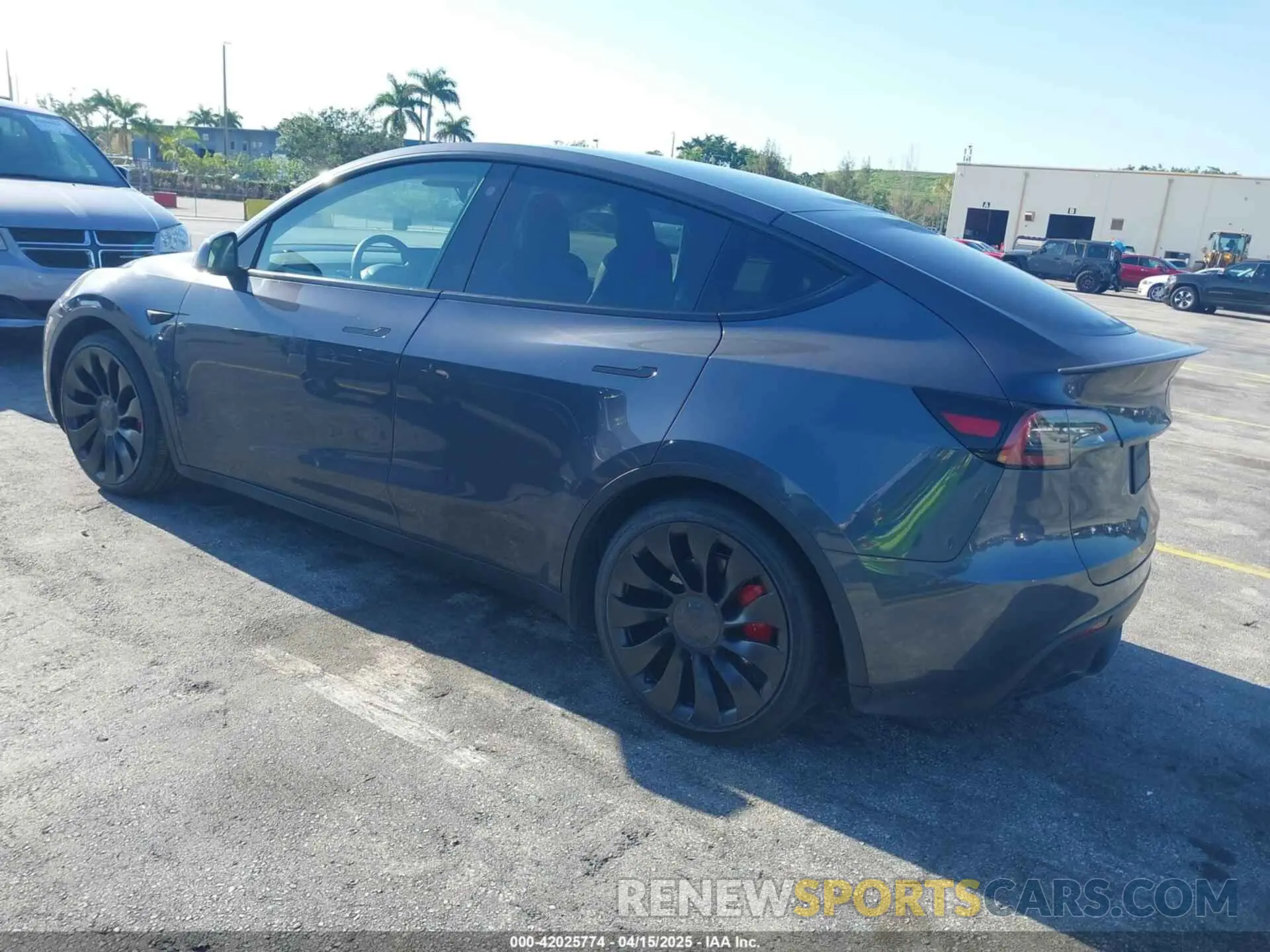 3 Photograph of a damaged car 7SAYGDEF3NF451938 TESLA MODEL Y 2022