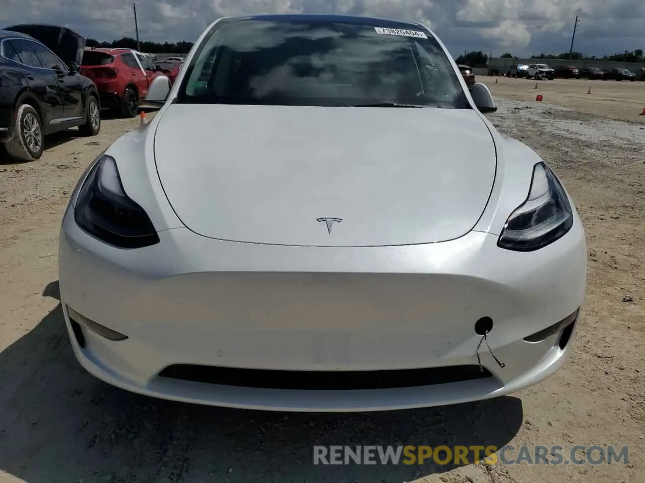 5 Photograph of a damaged car 7SAYGDEF3NF452541 TESLA MODEL Y 2022