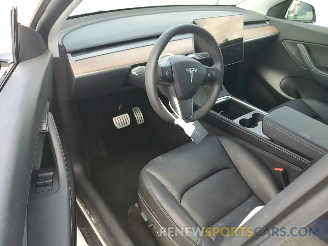 8 Photograph of a damaged car 7SAYGDEF3NF452541 TESLA MODEL Y 2022