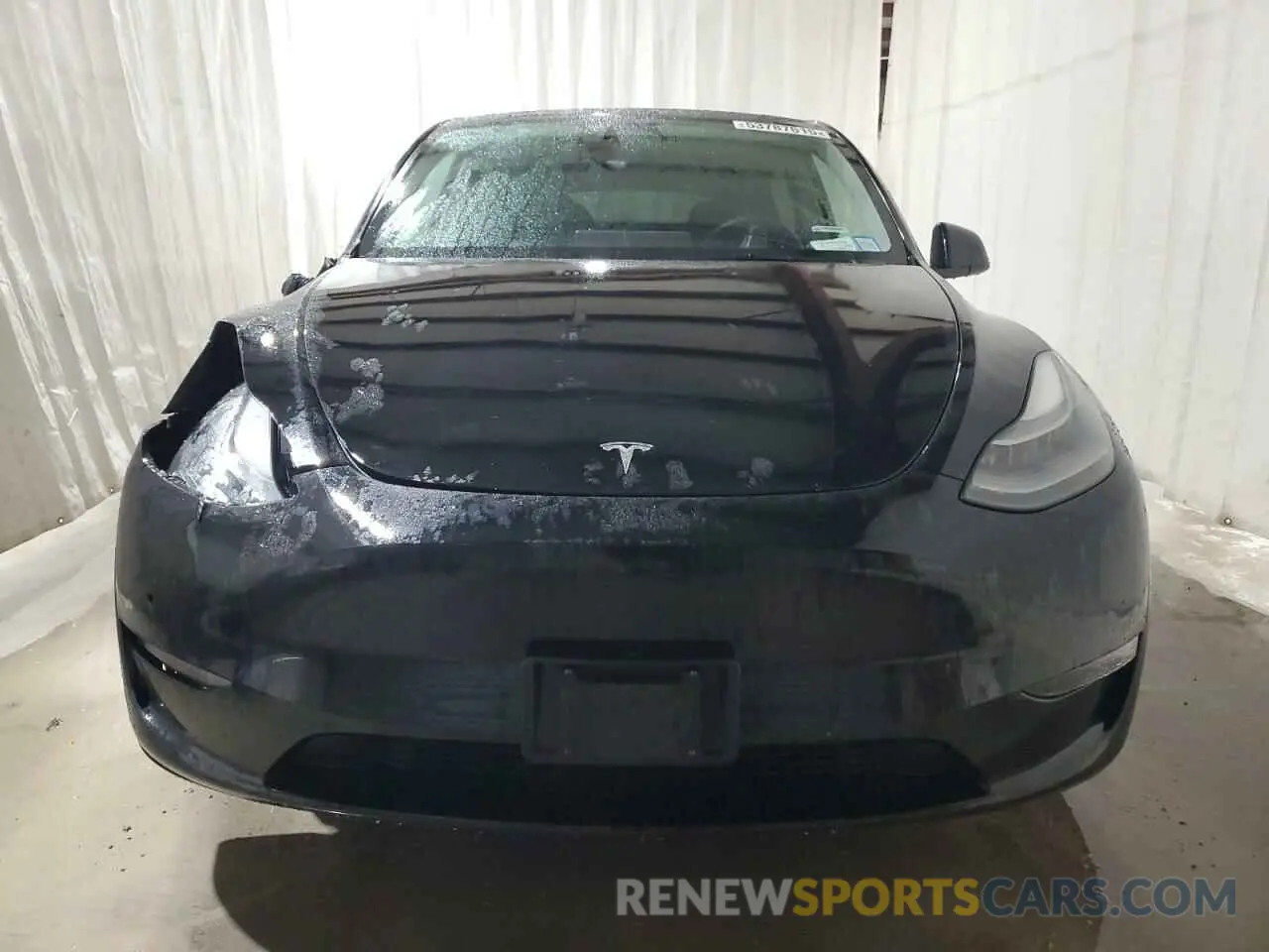 5 Photograph of a damaged car 7SAYGDEF3NF453267 TESLA MODEL Y 2022