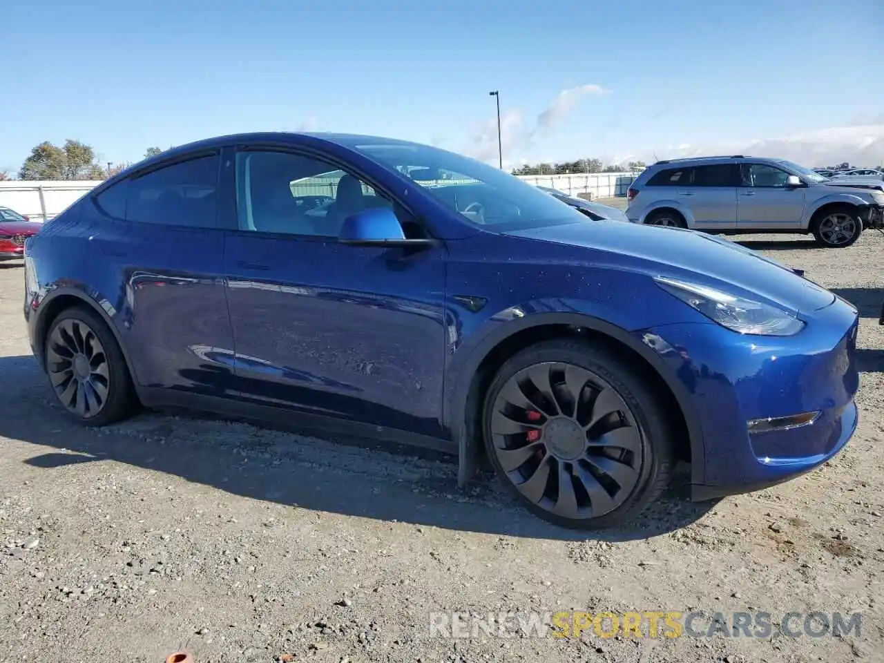 4 Photograph of a damaged car 7SAYGDEF3NF484809 TESLA MODEL Y 2022