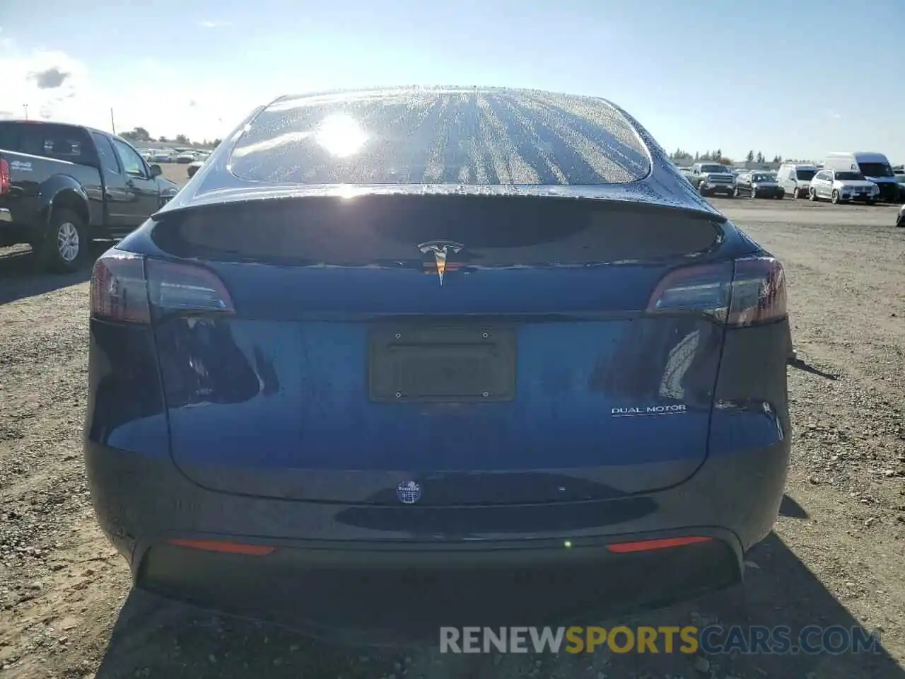 6 Photograph of a damaged car 7SAYGDEF3NF484809 TESLA MODEL Y 2022