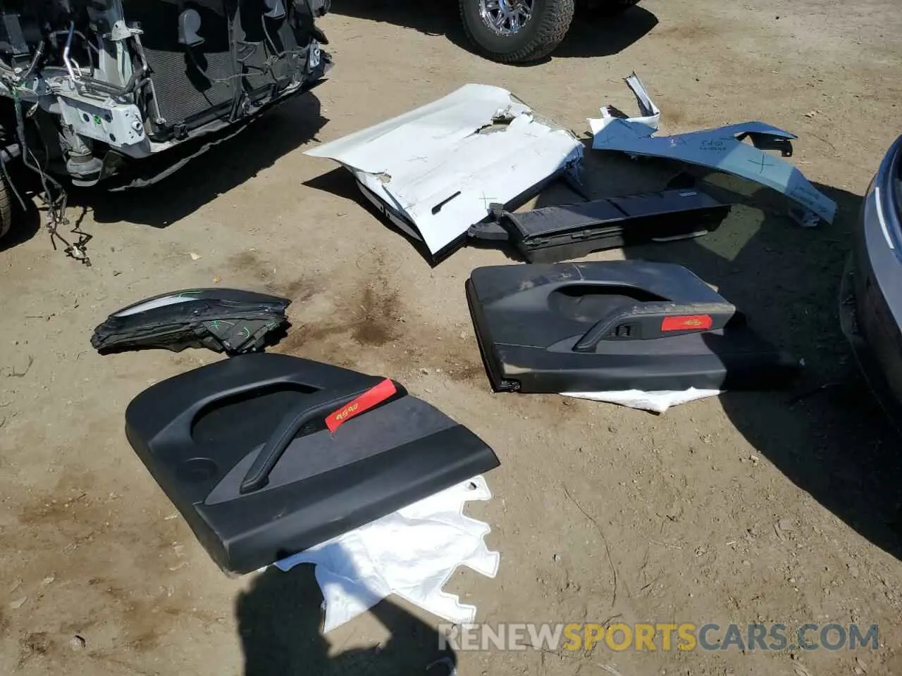 13 Photograph of a damaged car 7SAYGDEF3NF486656 TESLA MODEL Y 2022