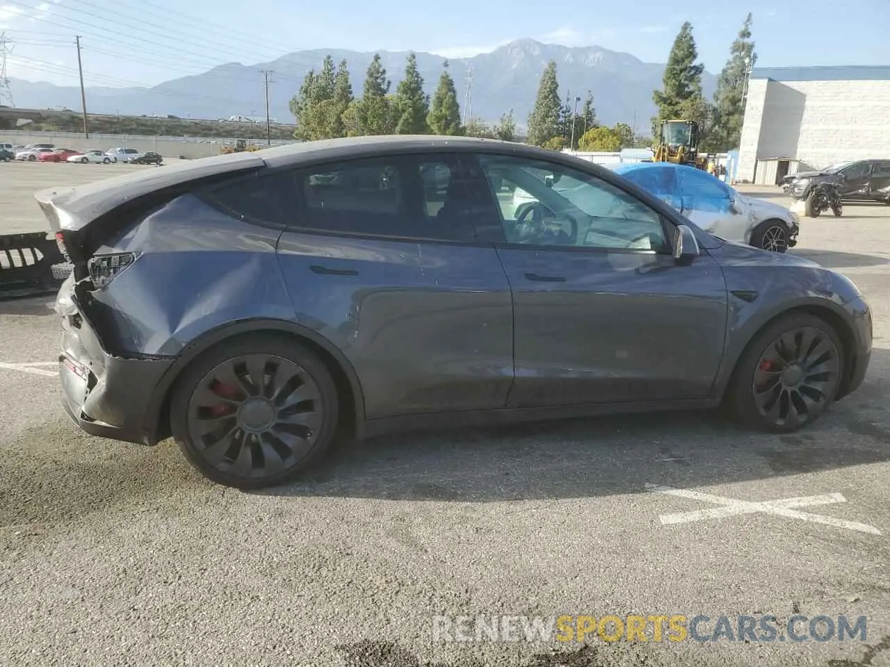 3 Photograph of a damaged car 7SAYGDEF3NF490643 TESLA MODEL Y 2022