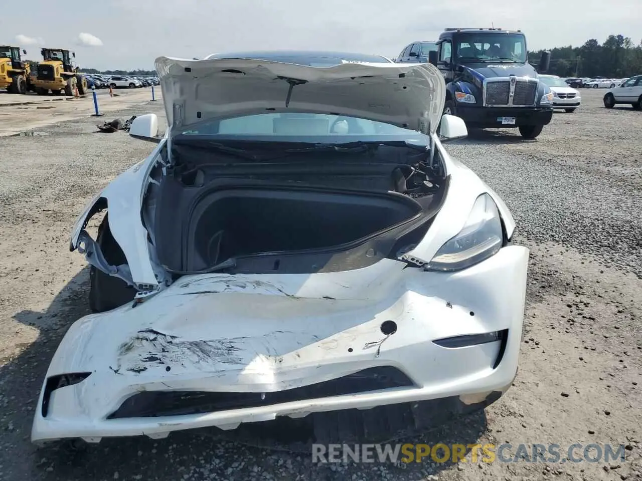 5 Photograph of a damaged car 7SAYGDEF3NF524130 TESLA MODEL Y 2022