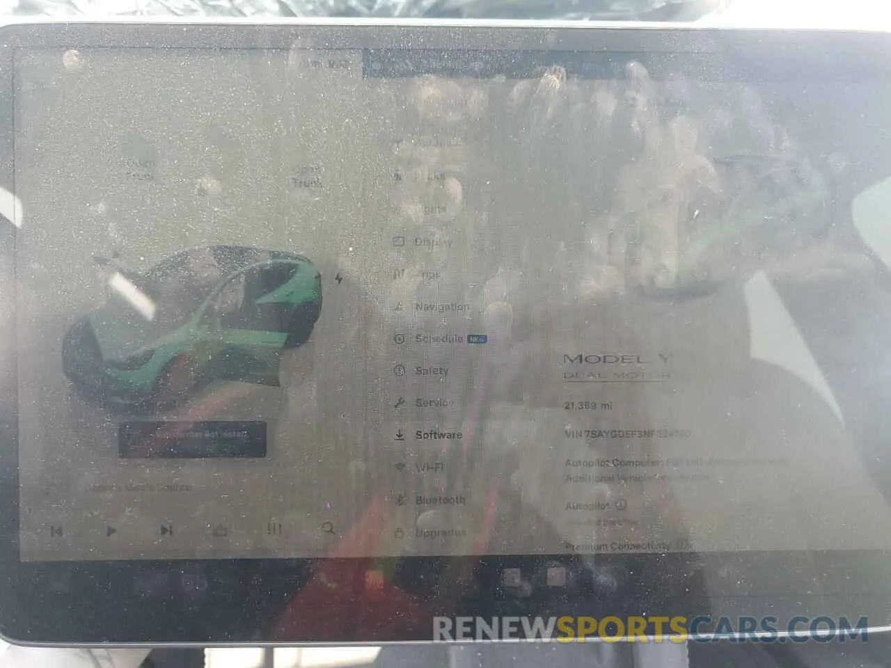 9 Photograph of a damaged car 7SAYGDEF3NF524130 TESLA MODEL Y 2022