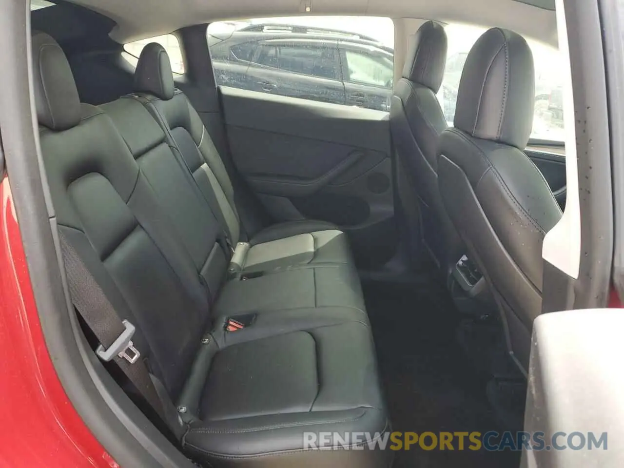 11 Photograph of a damaged car 7SAYGDEF3NF534172 TESLA MODEL Y 2022
