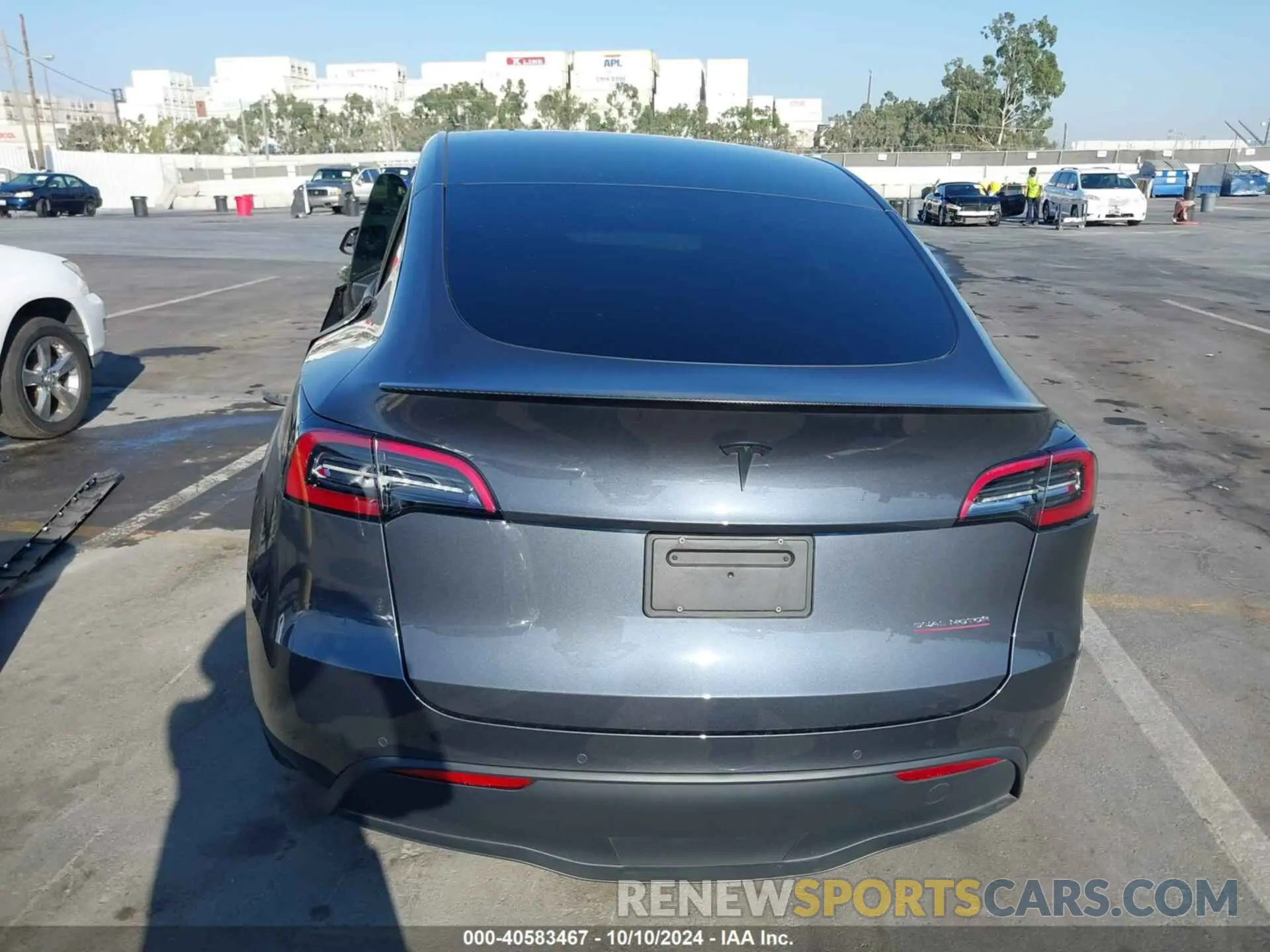 16 Photograph of a damaged car 7SAYGDEF3NF561002 TESLA MODEL Y 2022