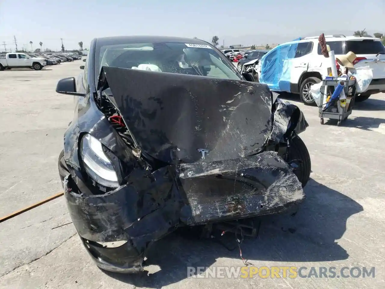 9 Photograph of a damaged car 7SAYGDEF4NF346549 TESLA MODEL Y 2022