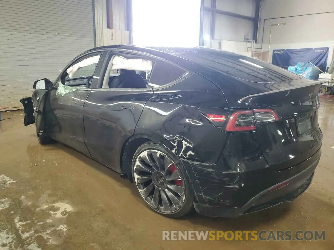 2 Photograph of a damaged car 7SAYGDEF4NF388929 TESLA MODEL Y 2022