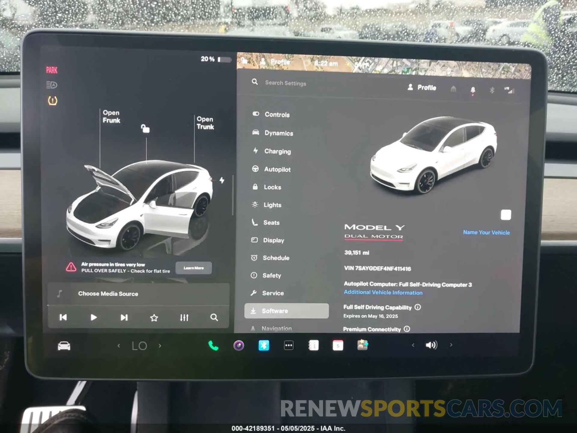 15 Photograph of a damaged car 7SAYGDEF4NF411416 TESLA MODEL Y 2022