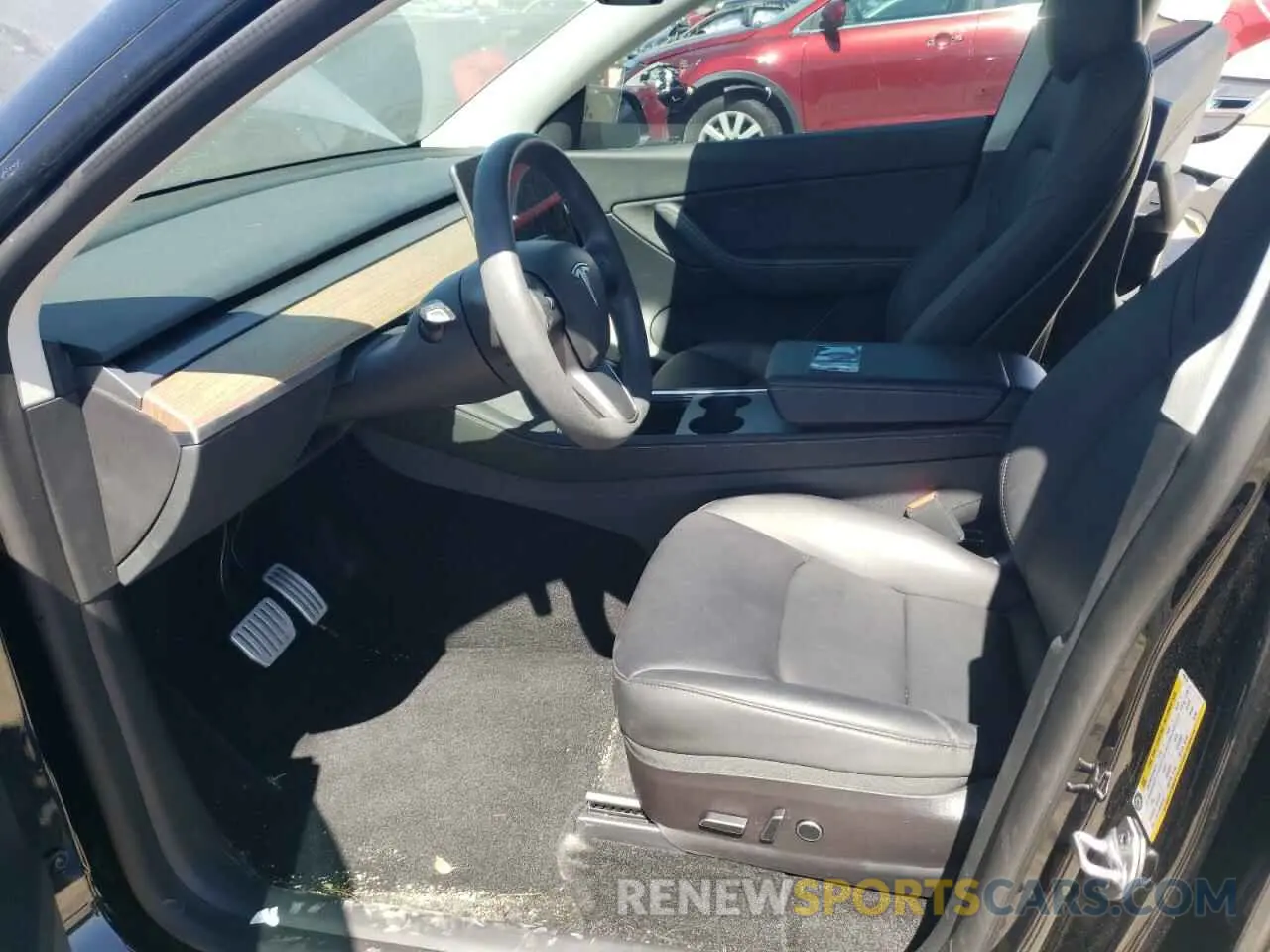 7 Photograph of a damaged car 7SAYGDEF4NF495138 TESLA MODEL Y 2022