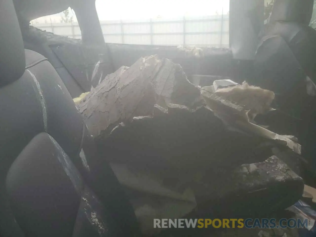 10 Photograph of a damaged car 7SAYGDEF4NF502007 TESLA MODEL Y 2022