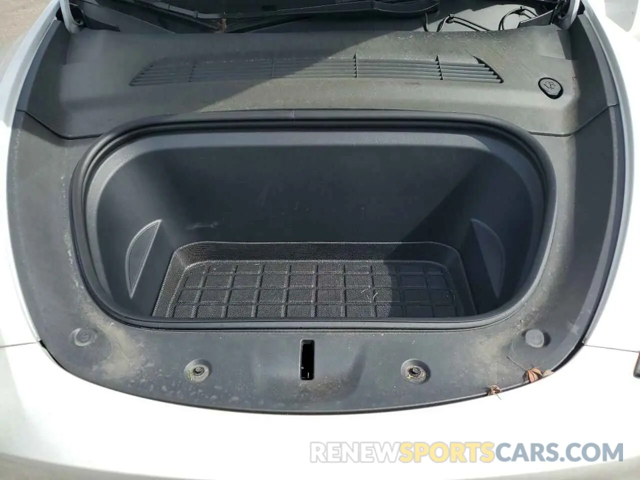 12 Photograph of a damaged car 7SAYGDEF4NF518109 TESLA MODEL Y 2022