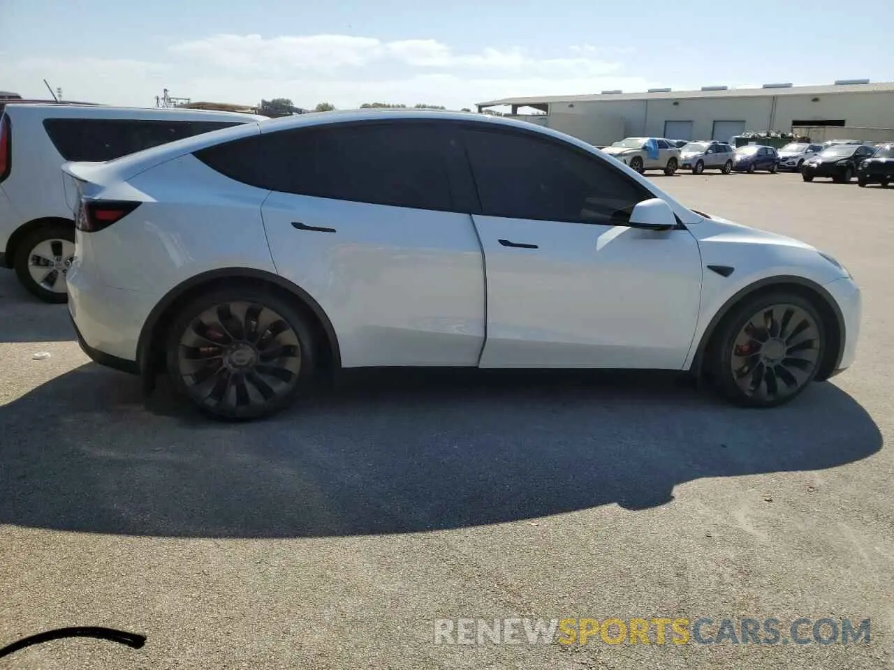 3 Photograph of a damaged car 7SAYGDEF4NF531054 TESLA MODEL Y 2022
