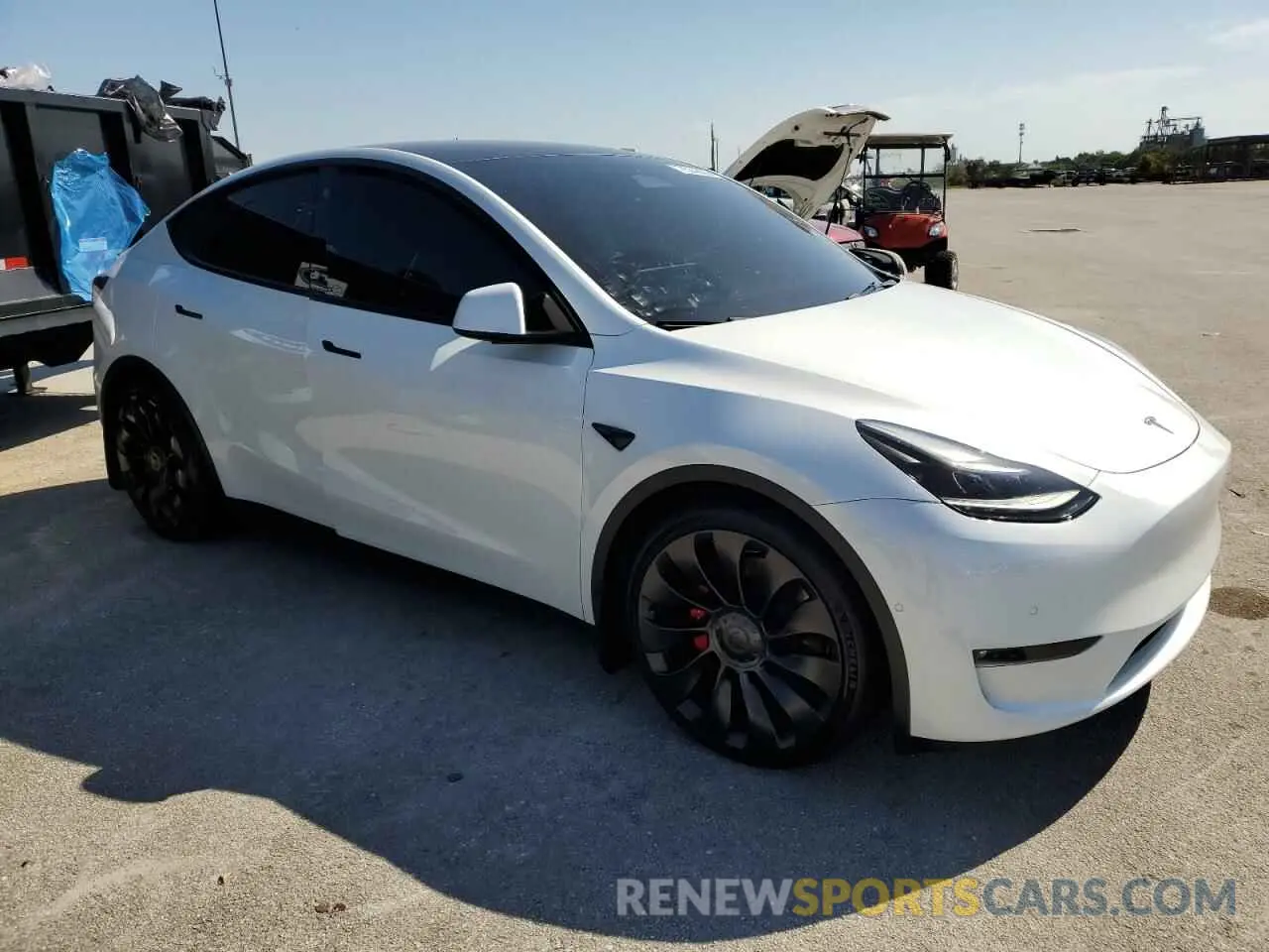 4 Photograph of a damaged car 7SAYGDEF4NF531054 TESLA MODEL Y 2022