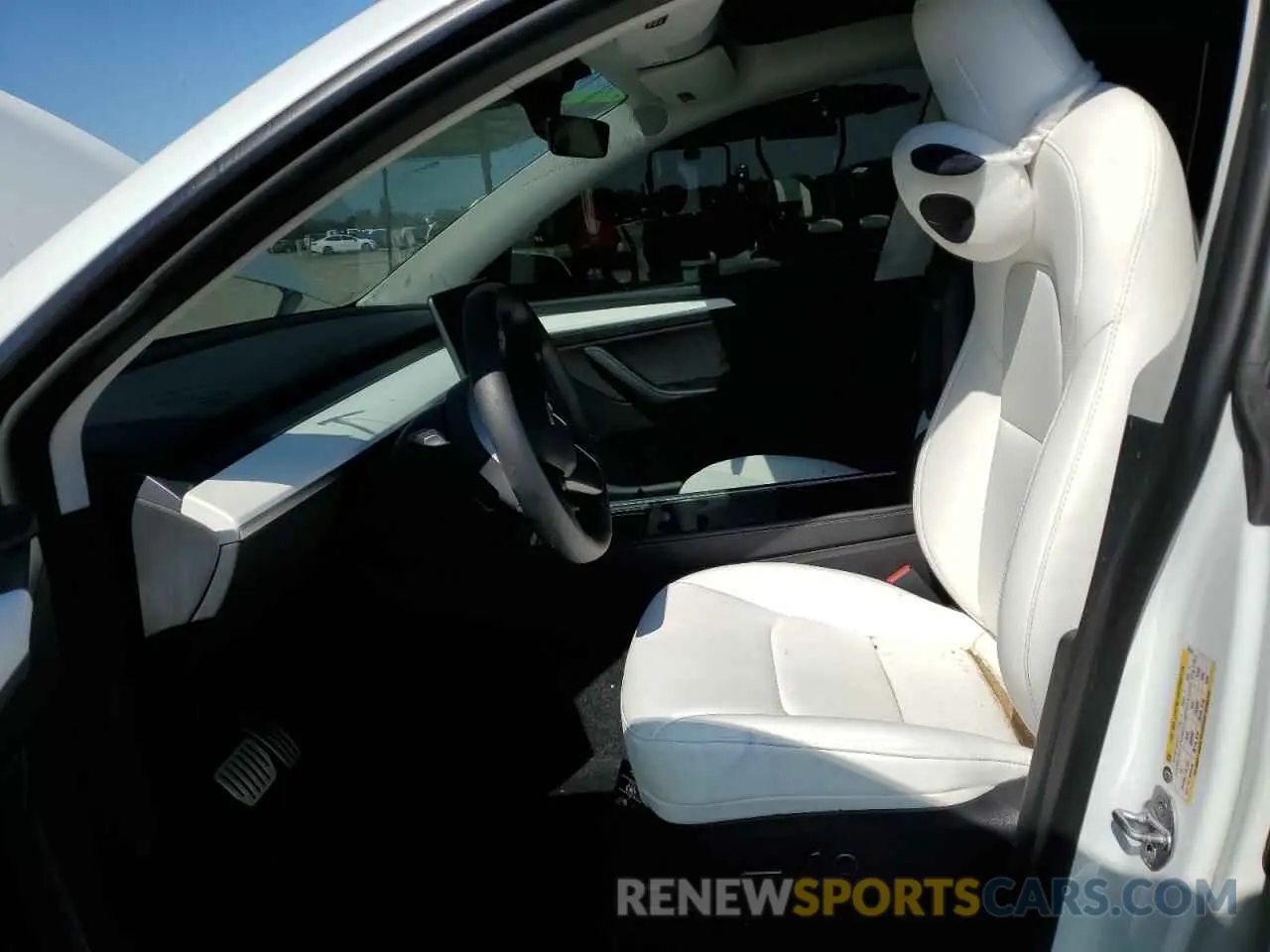 7 Photograph of a damaged car 7SAYGDEF4NF531054 TESLA MODEL Y 2022