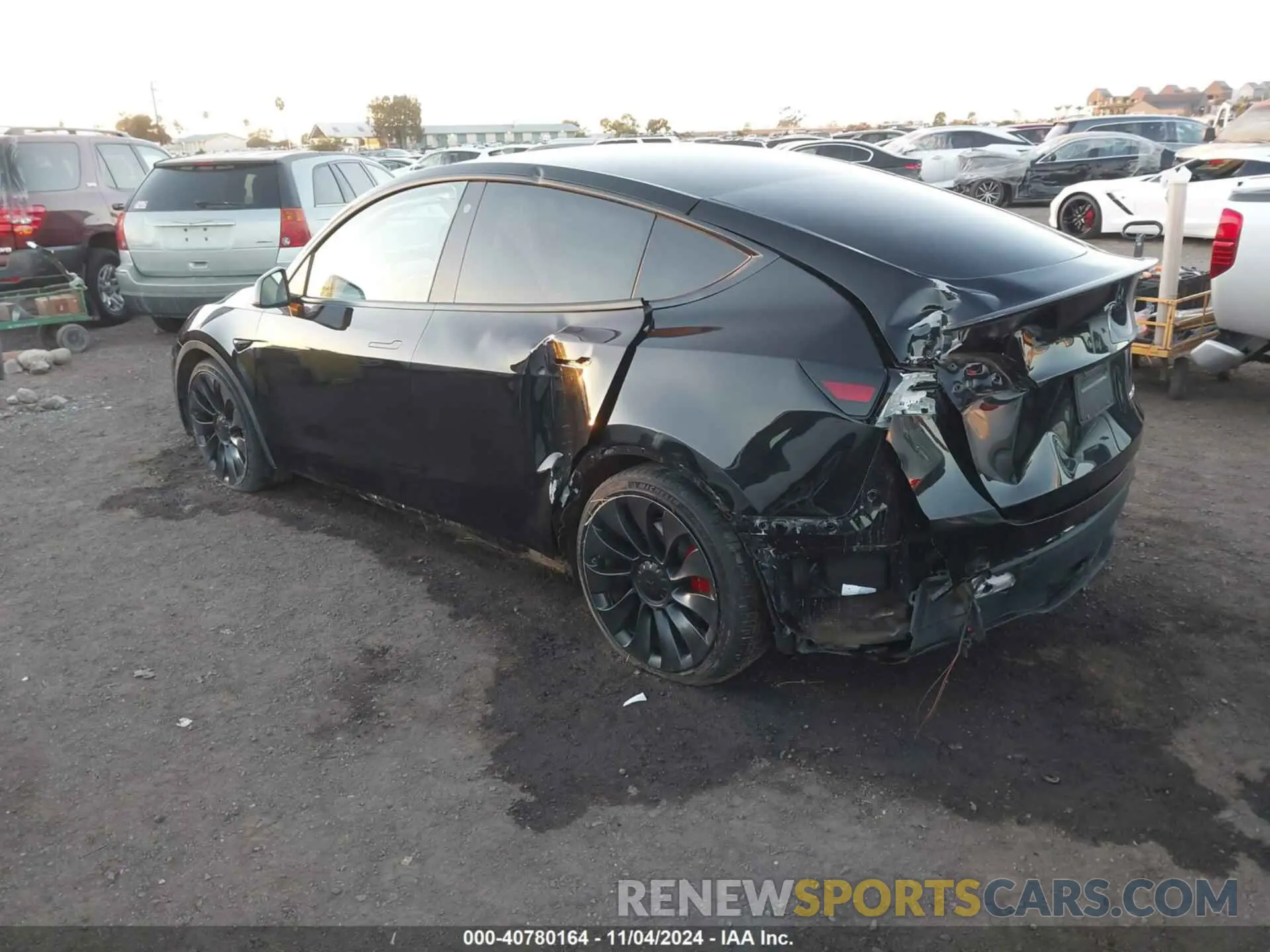 3 Photograph of a damaged car 7SAYGDEF4NF546427 TESLA MODEL Y 2022