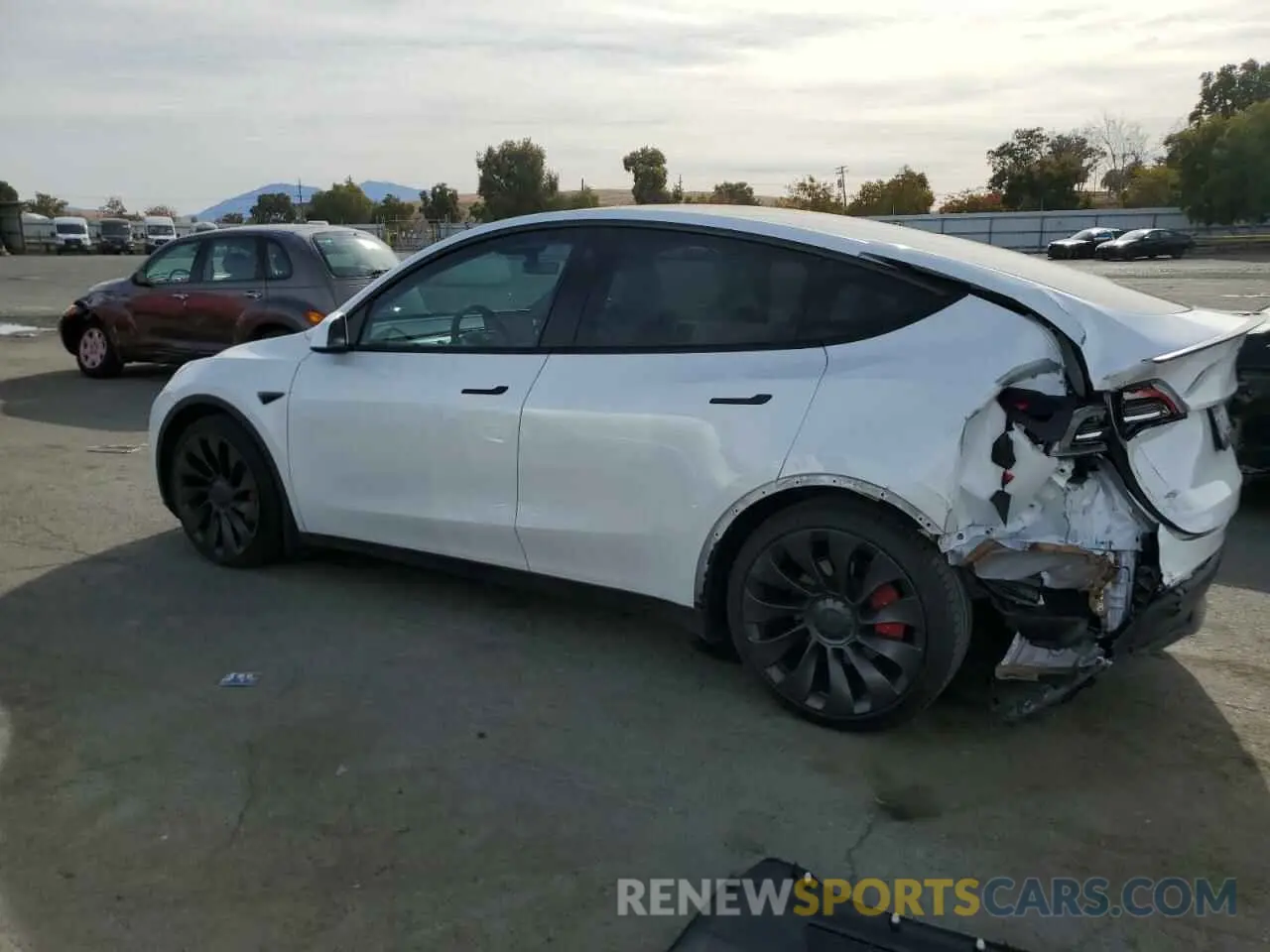 2 Photograph of a damaged car 7SAYGDEF4NF561378 TESLA MODEL Y 2022