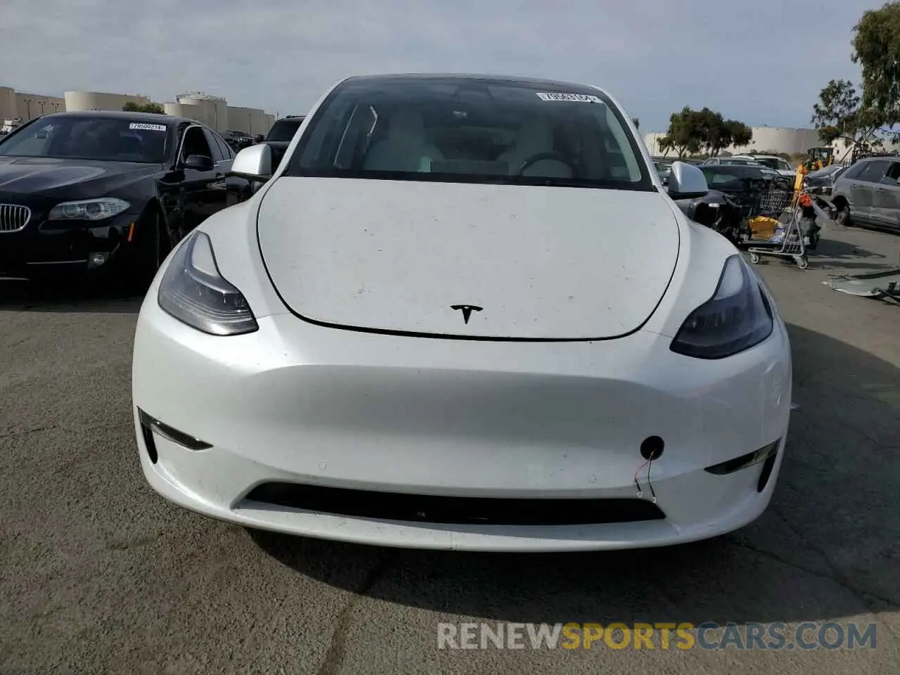 5 Photograph of a damaged car 7SAYGDEF4NF561378 TESLA MODEL Y 2022