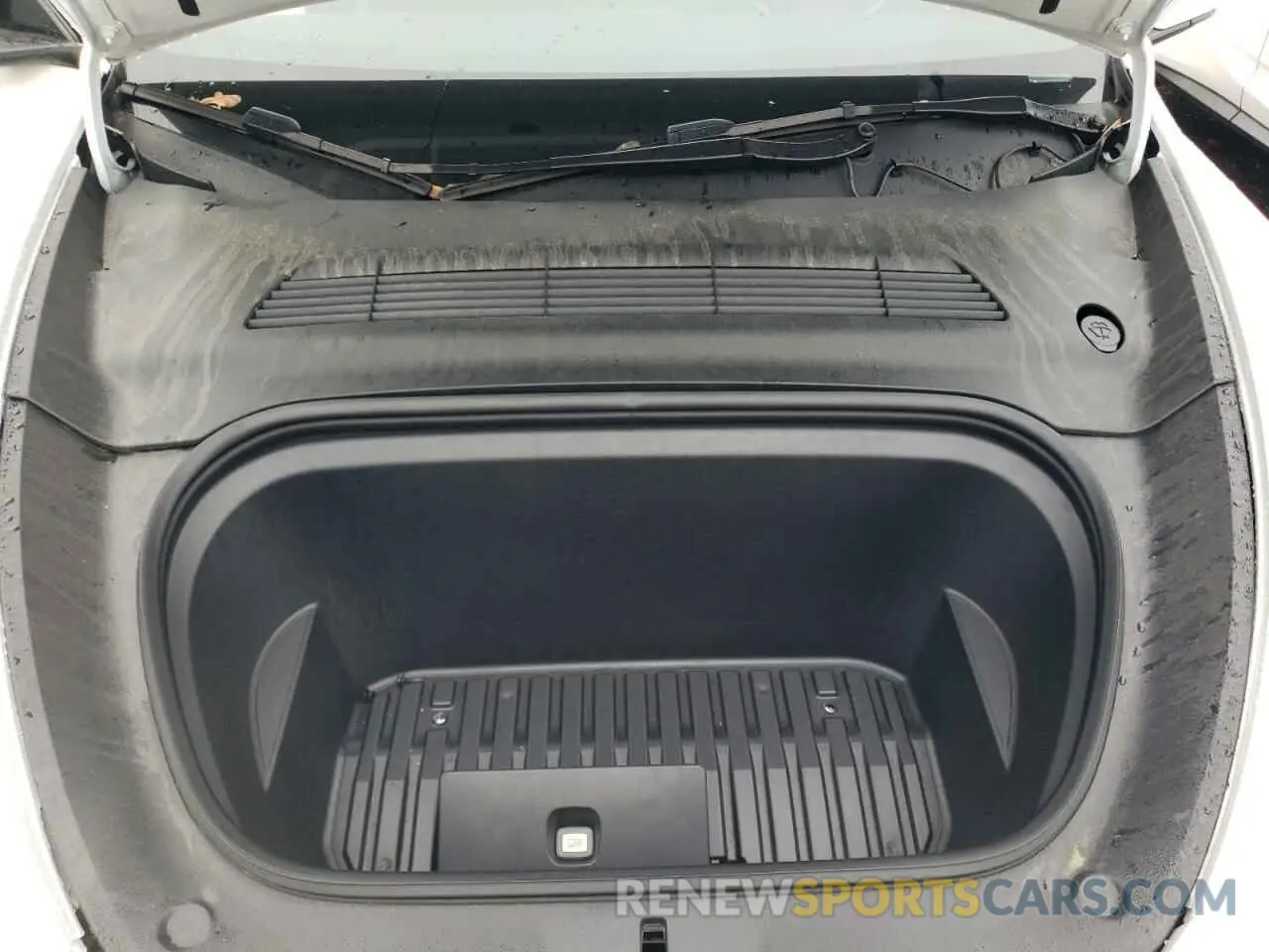 11 Photograph of a damaged car 7SAYGDEF4NF564278 TESLA MODEL Y 2022