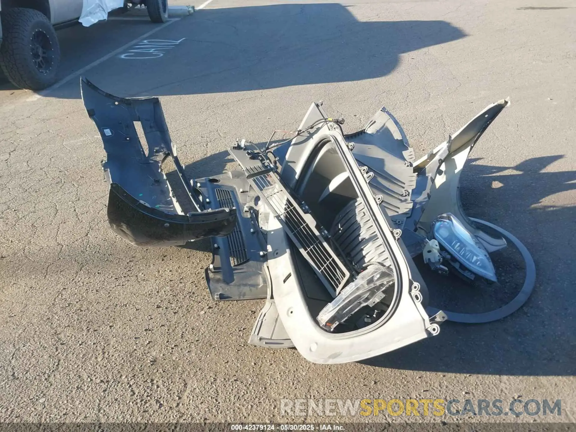 12 Photograph of a damaged car 7SAYGDEF4NF564975 TESLA MODEL Y 2022