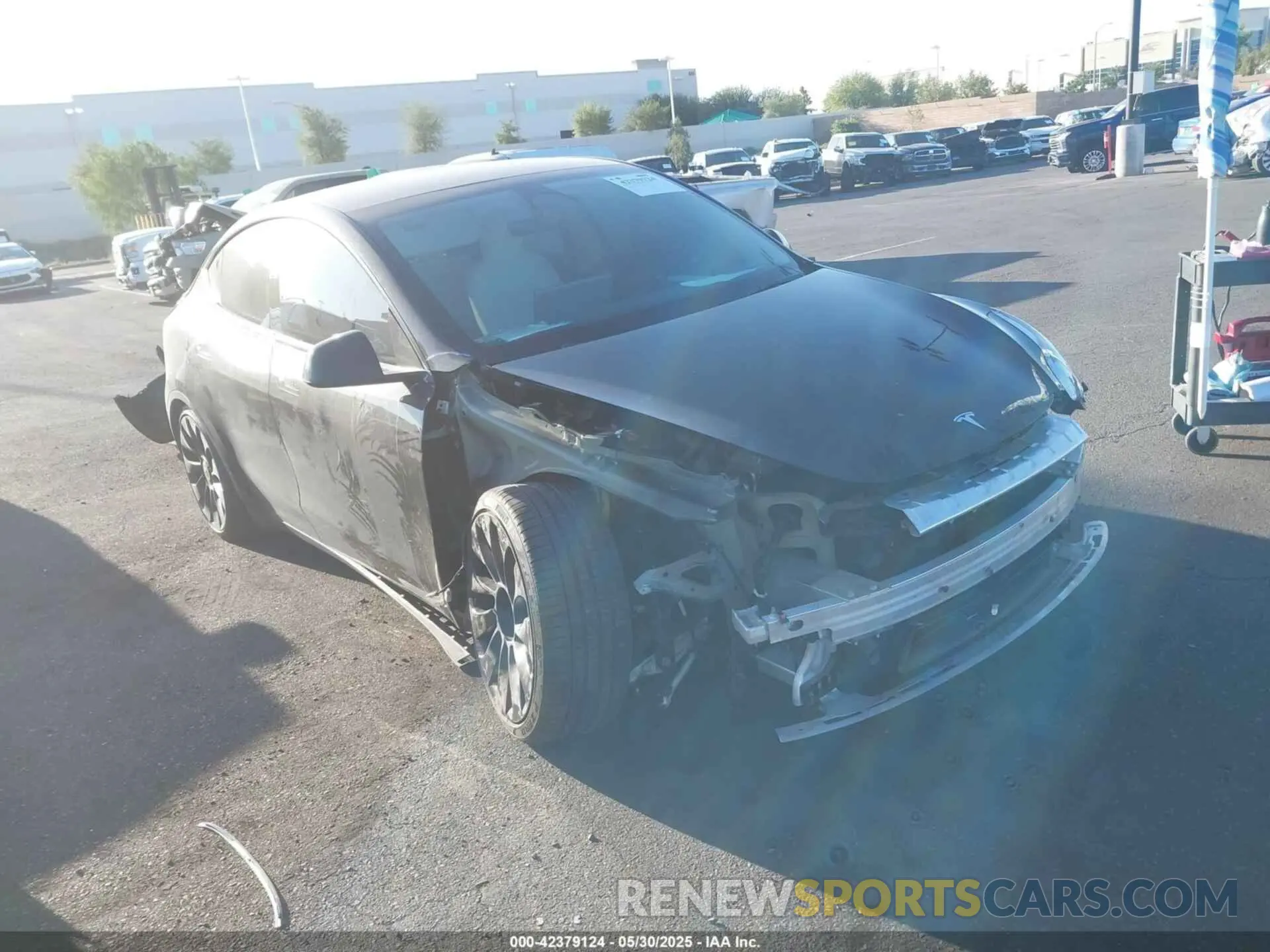 14 Photograph of a damaged car 7SAYGDEF4NF564975 TESLA MODEL Y 2022
