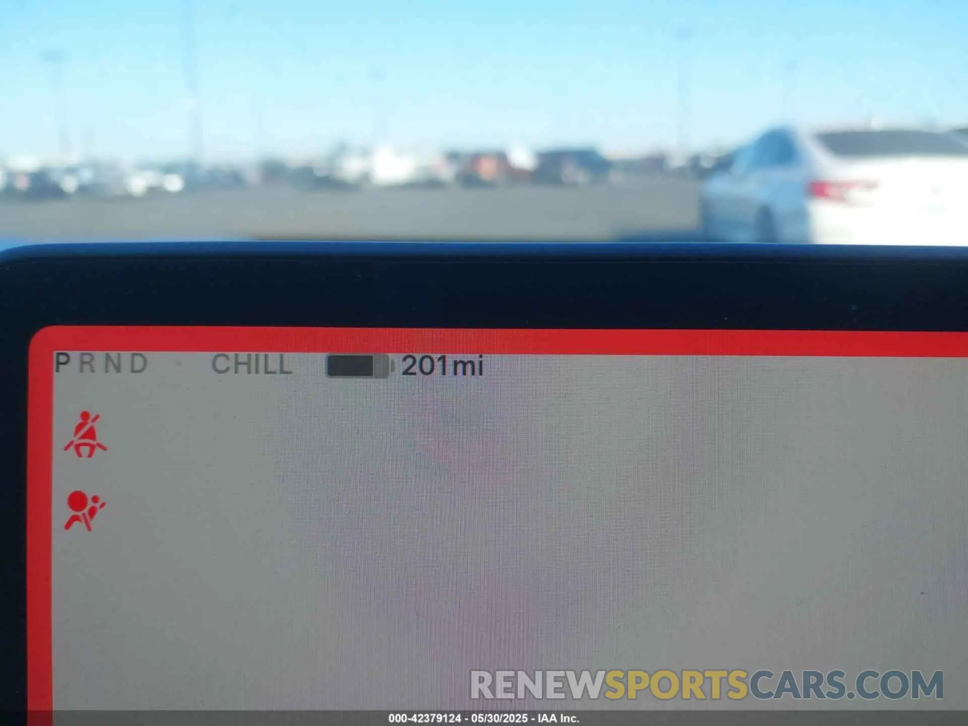 18 Photograph of a damaged car 7SAYGDEF4NF564975 TESLA MODEL Y 2022