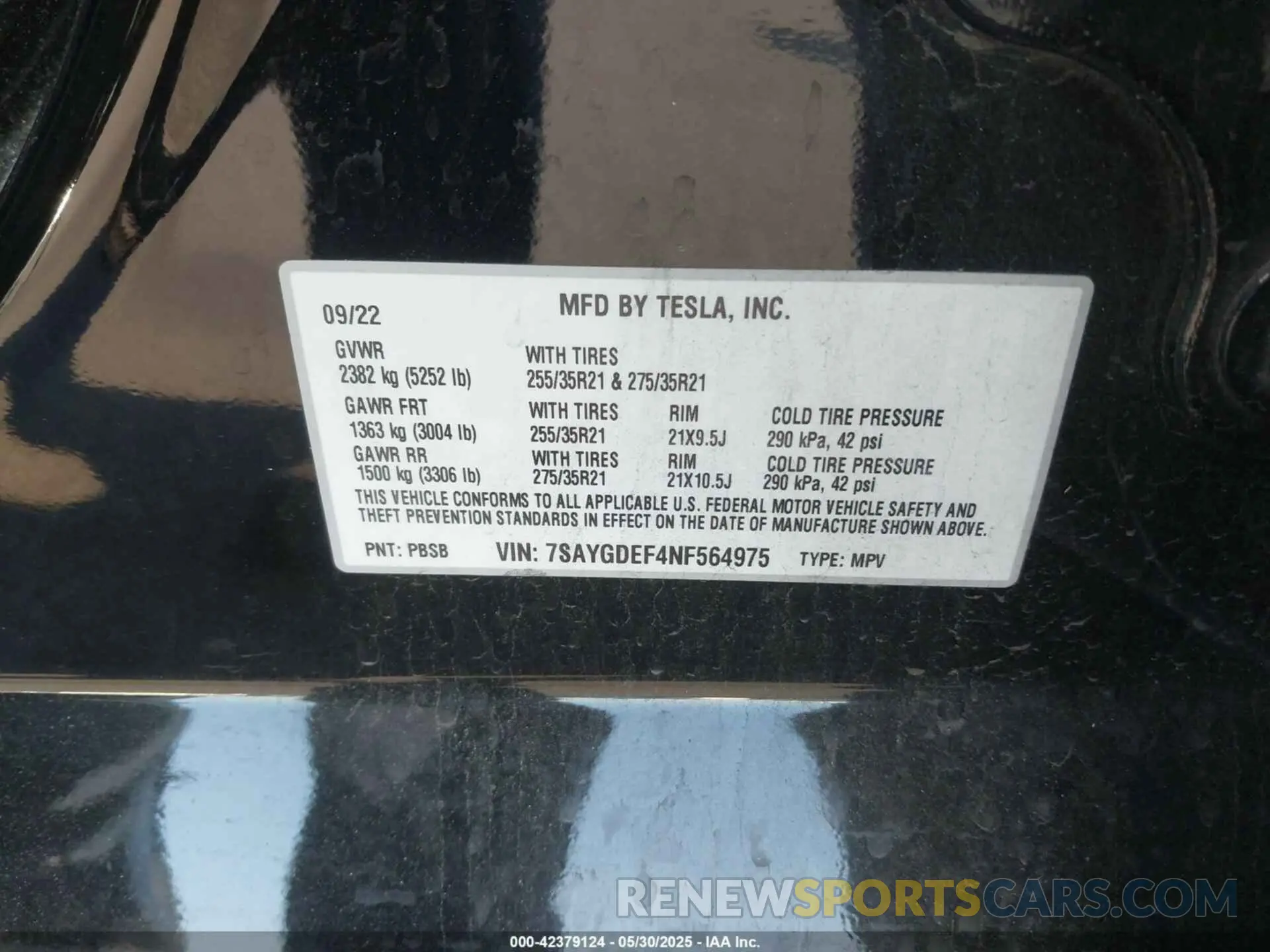 9 Photograph of a damaged car 7SAYGDEF4NF564975 TESLA MODEL Y 2022