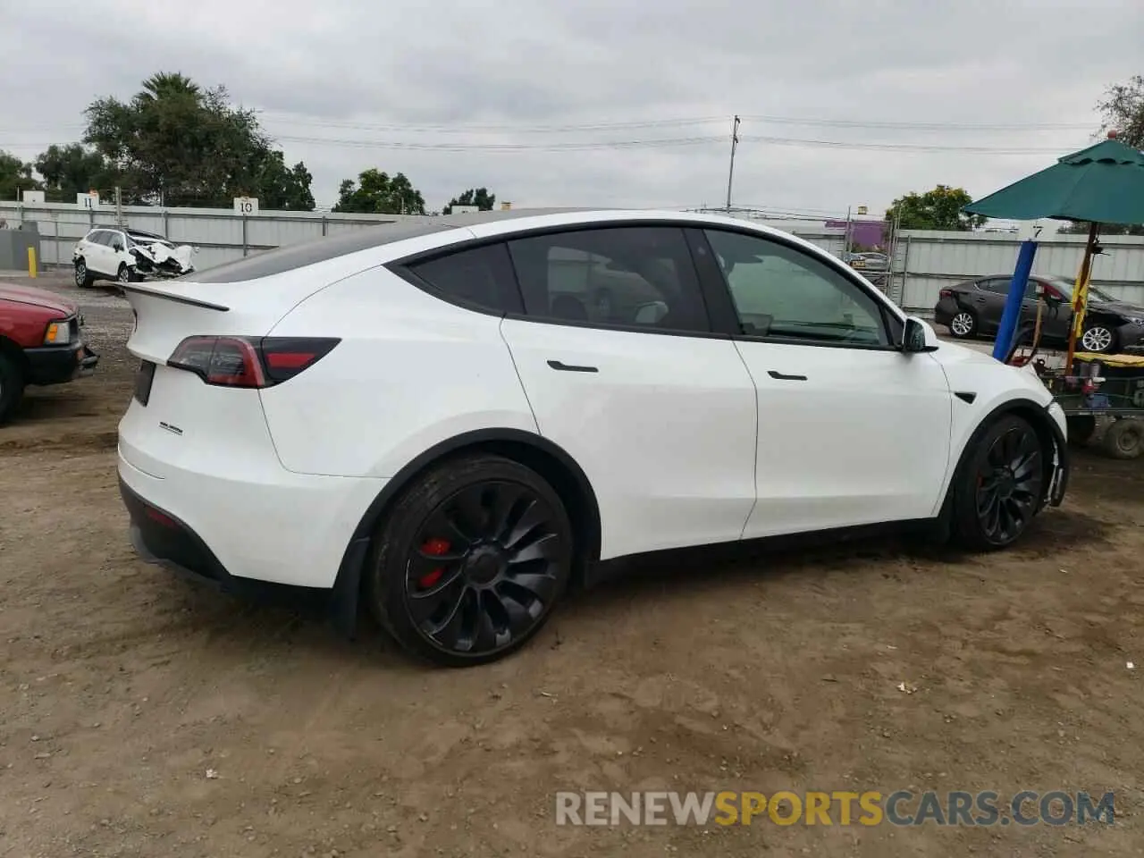 3 Photograph of a damaged car 7SAYGDEF5NF317884 TESLA MODEL Y 2022