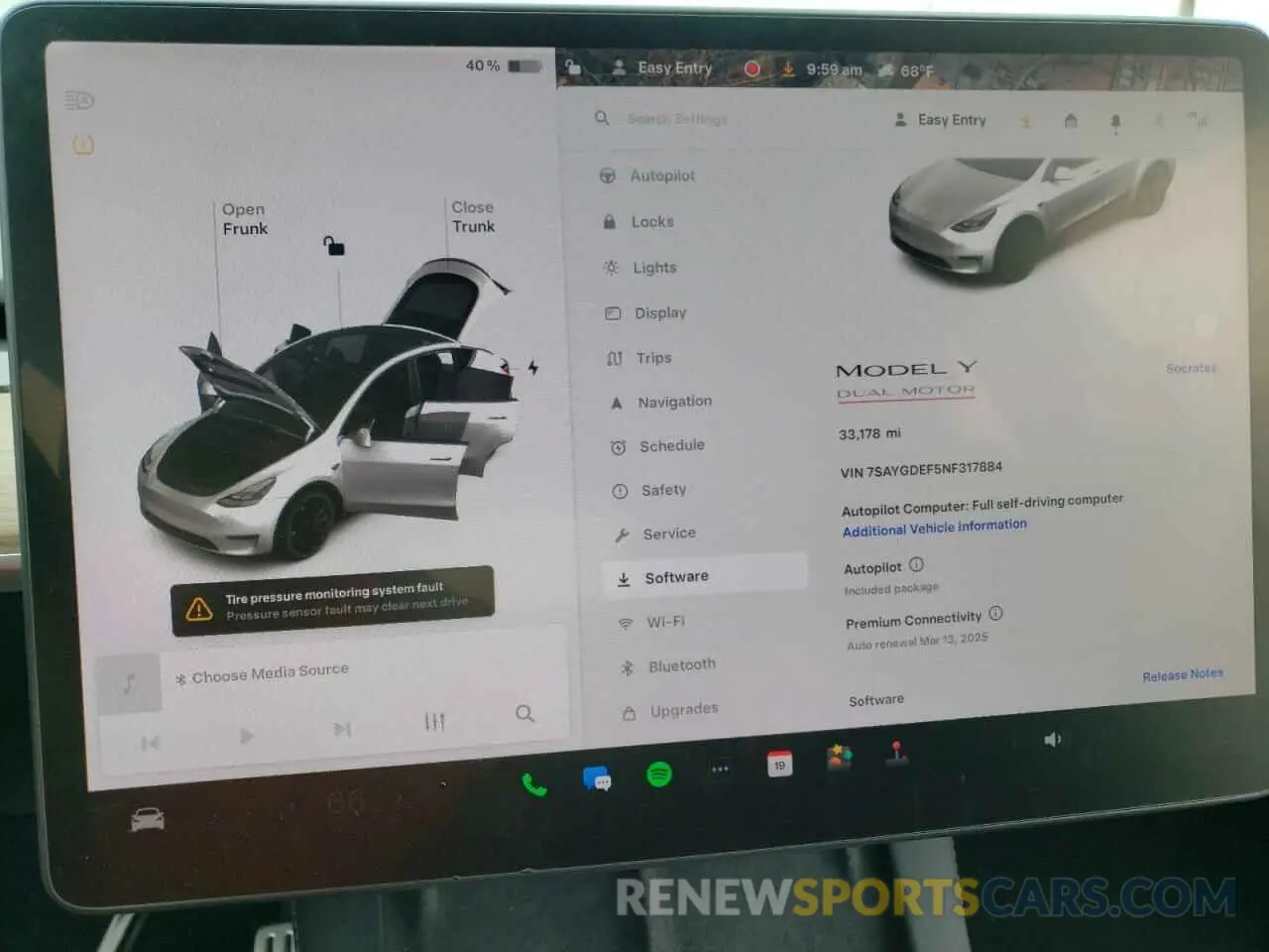 9 Photograph of a damaged car 7SAYGDEF5NF317884 TESLA MODEL Y 2022