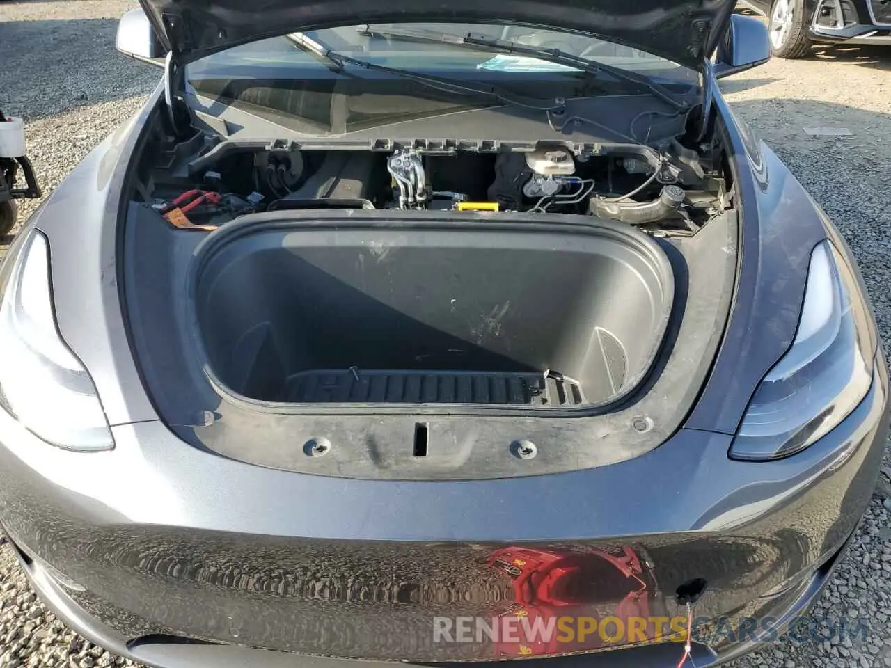 12 Photograph of a damaged car 7SAYGDEF5NF343093 TESLA MODEL Y 2022