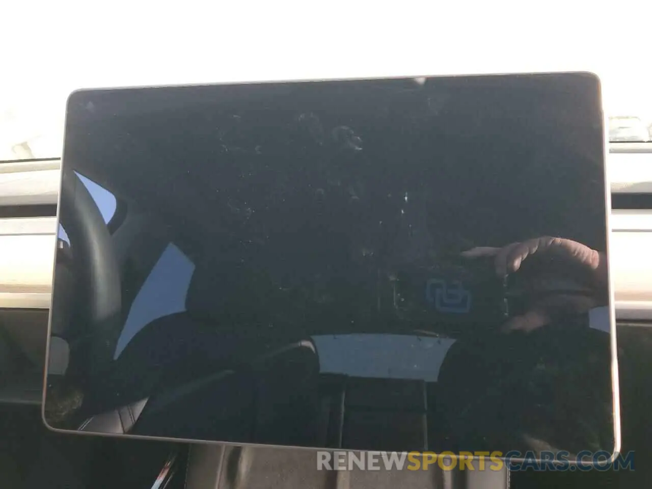 9 Photograph of a damaged car 7SAYGDEF5NF343093 TESLA MODEL Y 2022