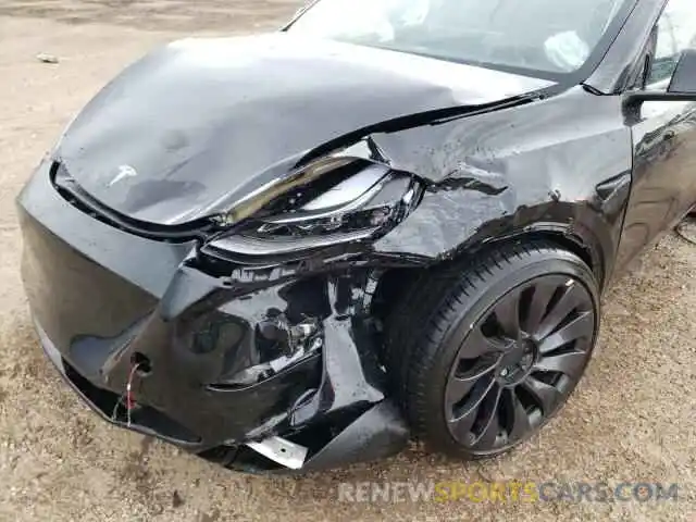 9 Photograph of a damaged car 7SAYGDEF5NF366325 TESLA MODEL Y 2022