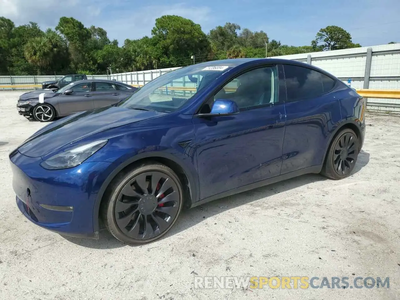 1 Photograph of a damaged car 7SAYGDEF5NF379110 TESLA MODEL Y 2022