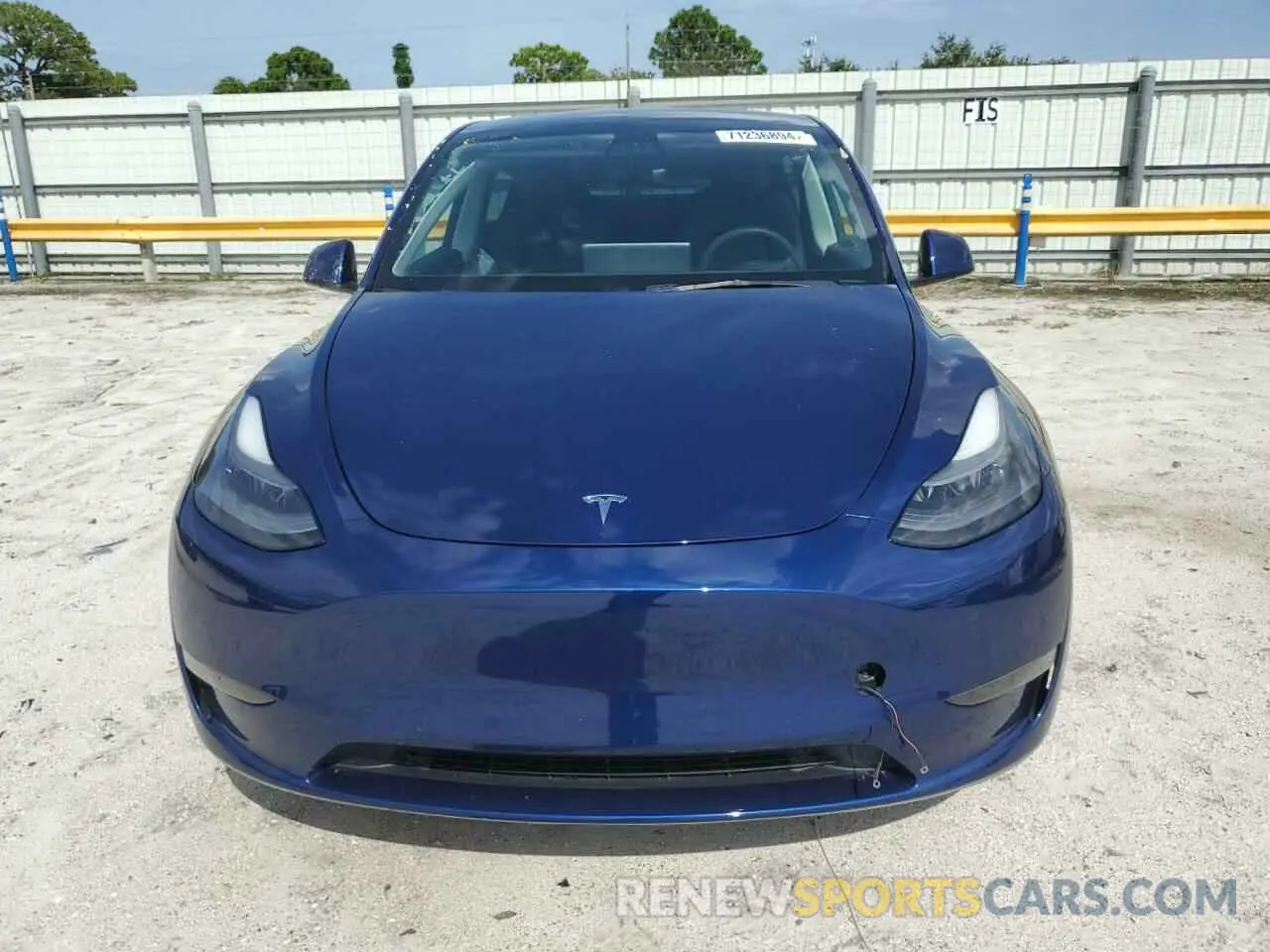 5 Photograph of a damaged car 7SAYGDEF5NF379110 TESLA MODEL Y 2022