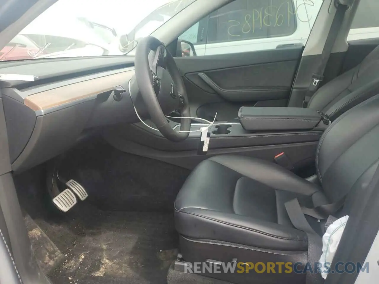 7 Photograph of a damaged car 7SAYGDEF5NF380905 TESLA MODEL Y 2022