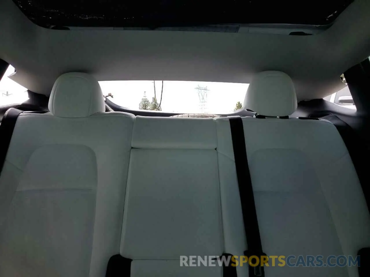 10 Photograph of a damaged car 7SAYGDEF5NF381195 TESLA MODEL Y 2022