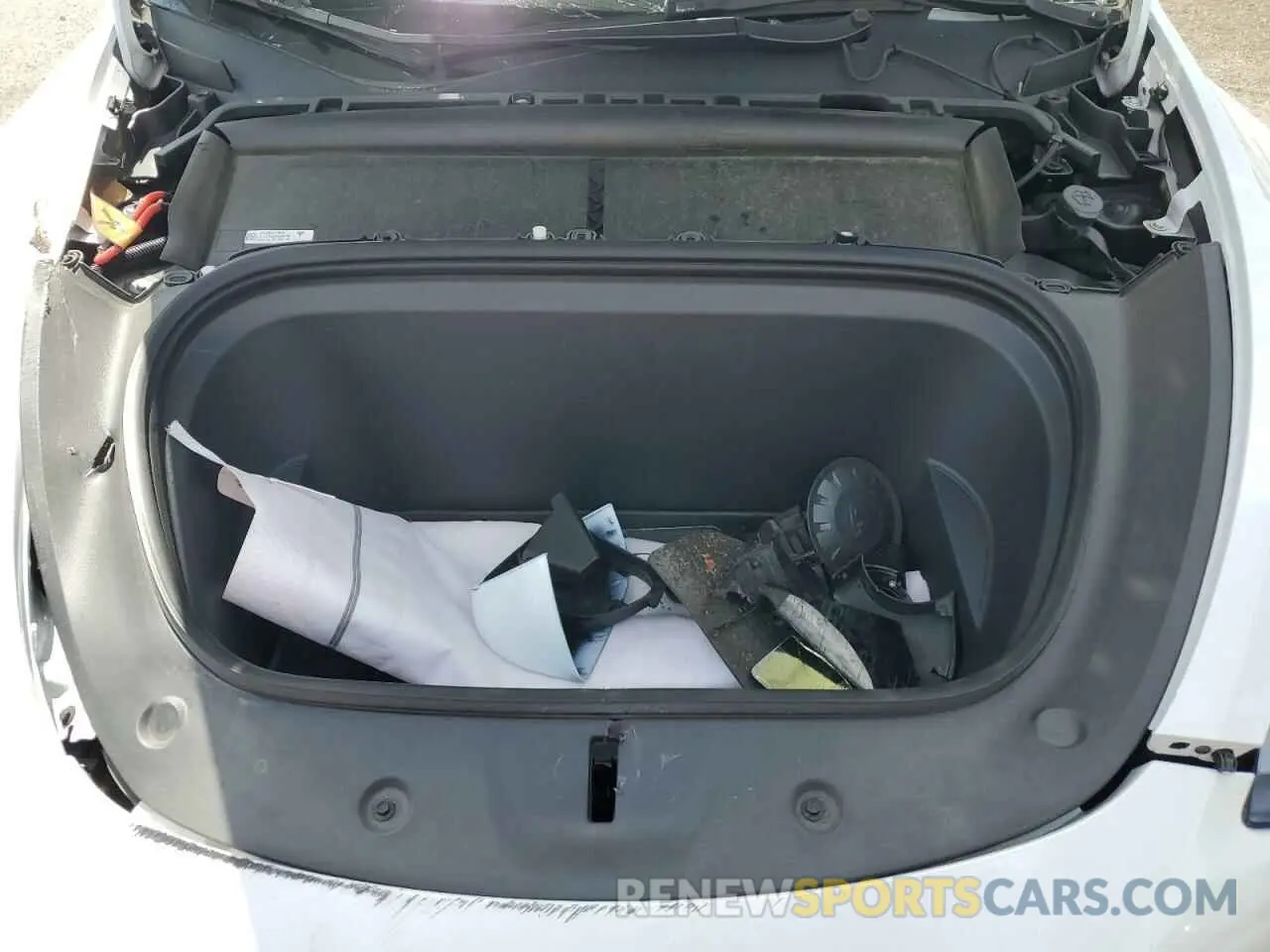 13 Photograph of a damaged car 7SAYGDEF5NF381195 TESLA MODEL Y 2022