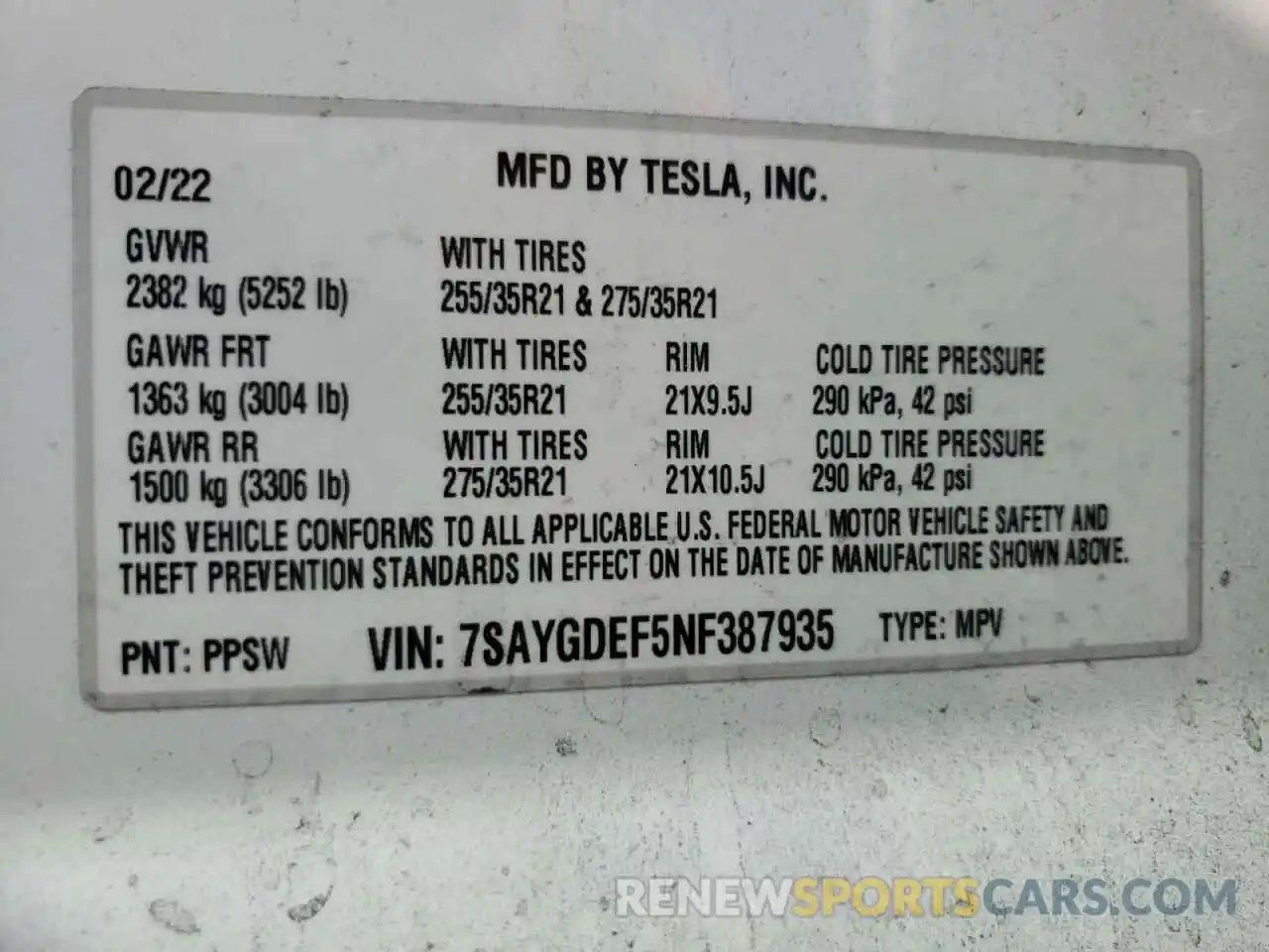 10 Photograph of a damaged car 7SAYGDEF5NF387935 TESLA MODEL Y 2022