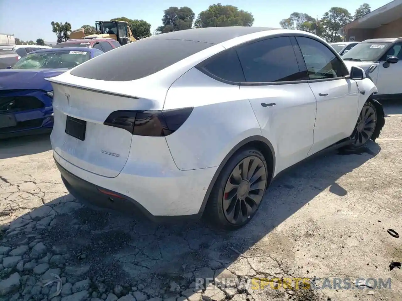 4 Photograph of a damaged car 7SAYGDEF5NF387935 TESLA MODEL Y 2022