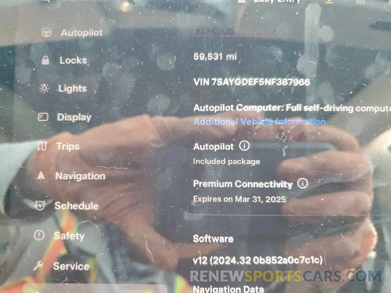 9 Photograph of a damaged car 7SAYGDEF5NF387966 TESLA MODEL Y 2022
