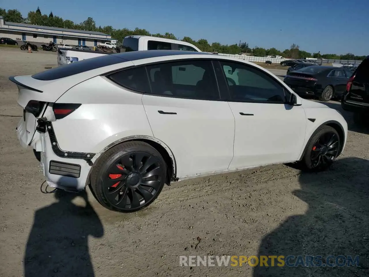 3 Photograph of a damaged car 7SAYGDEF5NF389815 TESLA MODEL Y 2022