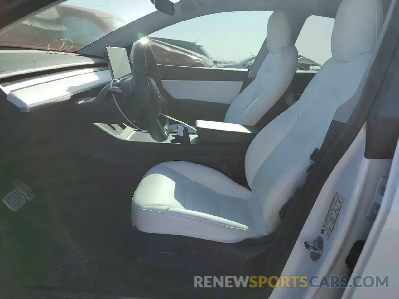 7 Photograph of a damaged car 7SAYGDEF5NF389815 TESLA MODEL Y 2022
