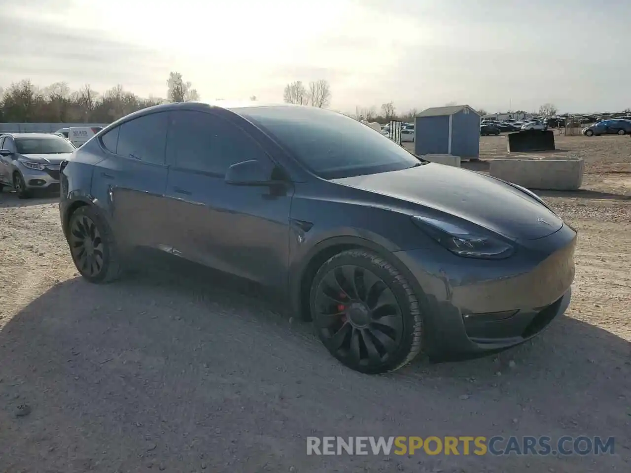 4 Photograph of a damaged car 7SAYGDEF5NF399728 TESLA MODEL Y 2022