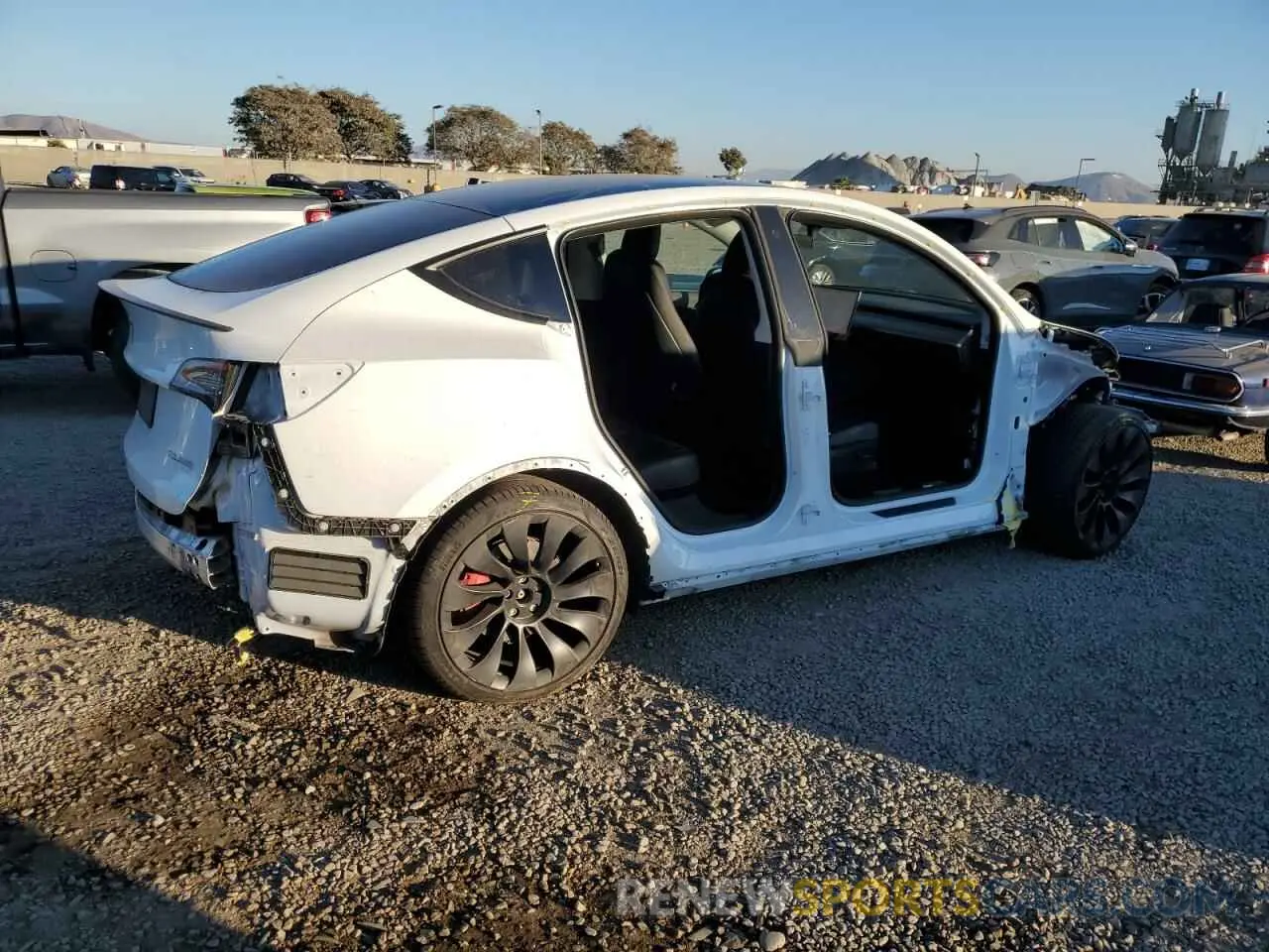 3 Photograph of a damaged car 7SAYGDEF5NF493186 TESLA MODEL Y 2022