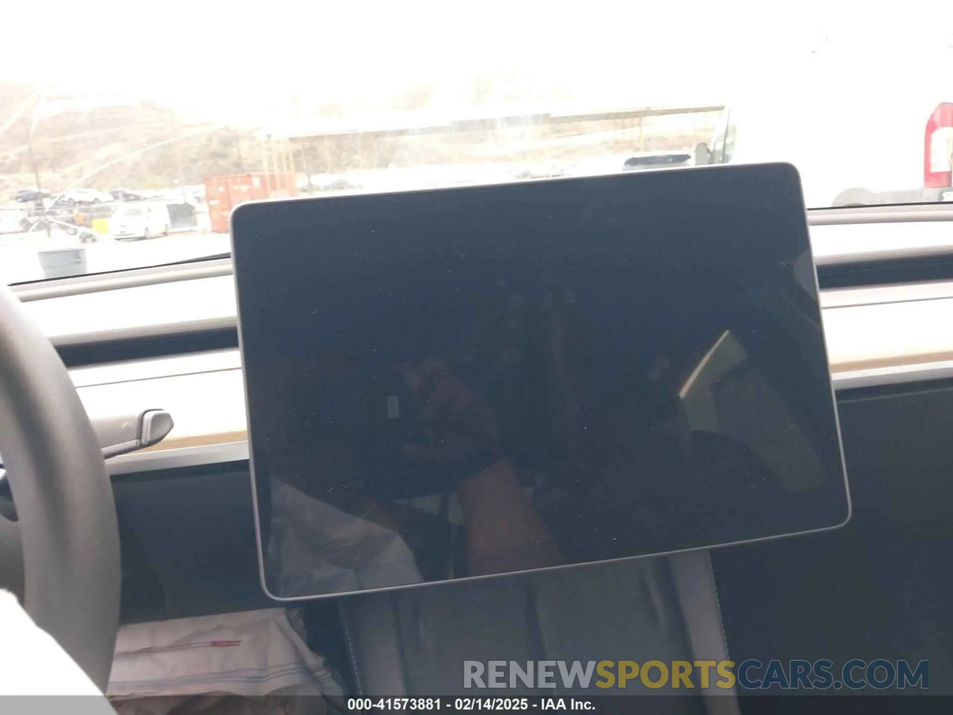 18 Photograph of a damaged car 7SAYGDEF5NF494600 TESLA MODEL Y 2022