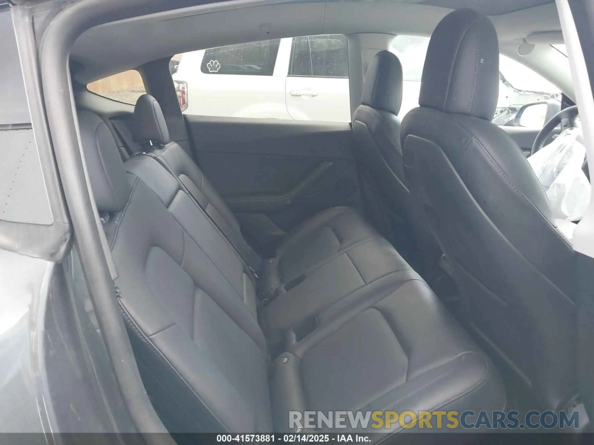 8 Photograph of a damaged car 7SAYGDEF5NF494600 TESLA MODEL Y 2022