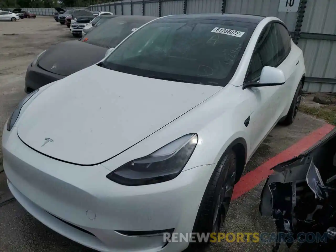 2 Photograph of a damaged car 7SAYGDEF5NF506292 TESLA MODEL Y 2022