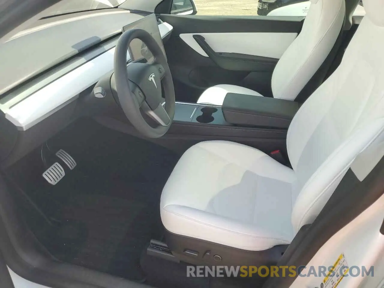 7 Photograph of a damaged car 7SAYGDEF5NF509919 TESLA MODEL Y 2022